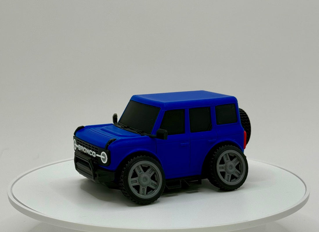 Tooned 4-Door Off-Road SUV 3D Printed Model | Modern Retro 4x4 Truck Style | Soft & Hard Top Options | Adventure Desk Decor